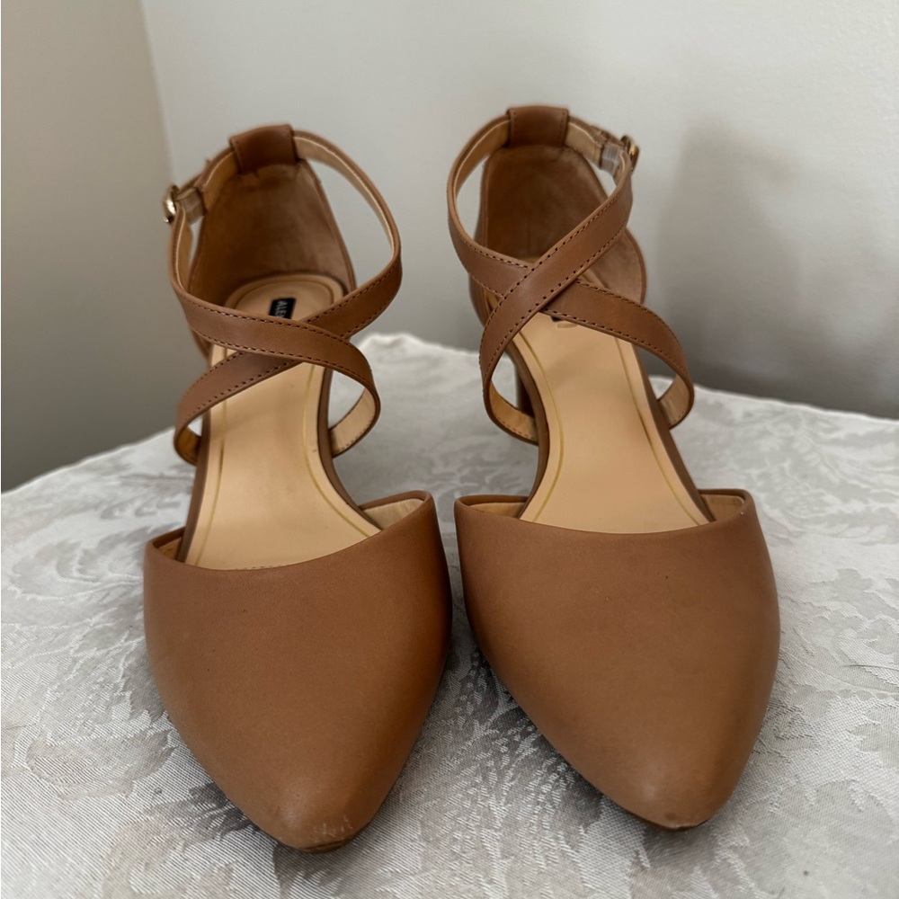 Neutral Heels